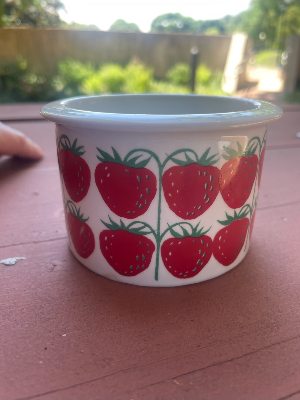 Vintage Arabia jam pot - Bright Red Strawberry Print - Picture 4 of 11